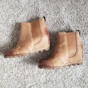 Sorel Lea wedge booties